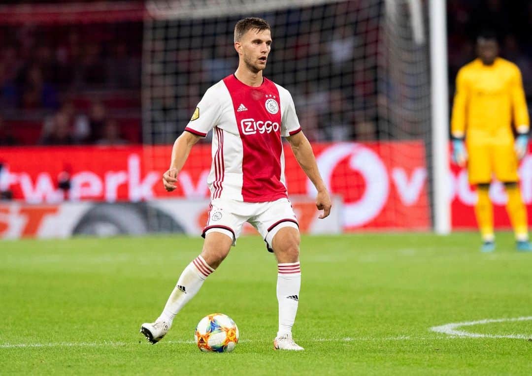 ジョエル・フェルトマンのインスタグラム：「Exciting week coming up ❌❌❌ #ajax」