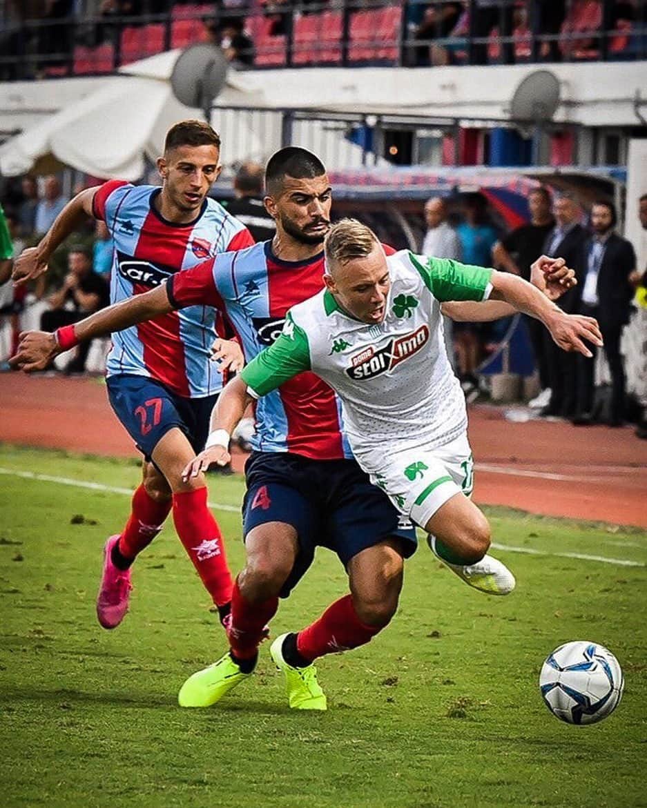 ウッフェ・ベックのインスタグラム：「3 points. We keep on going! 🌪」