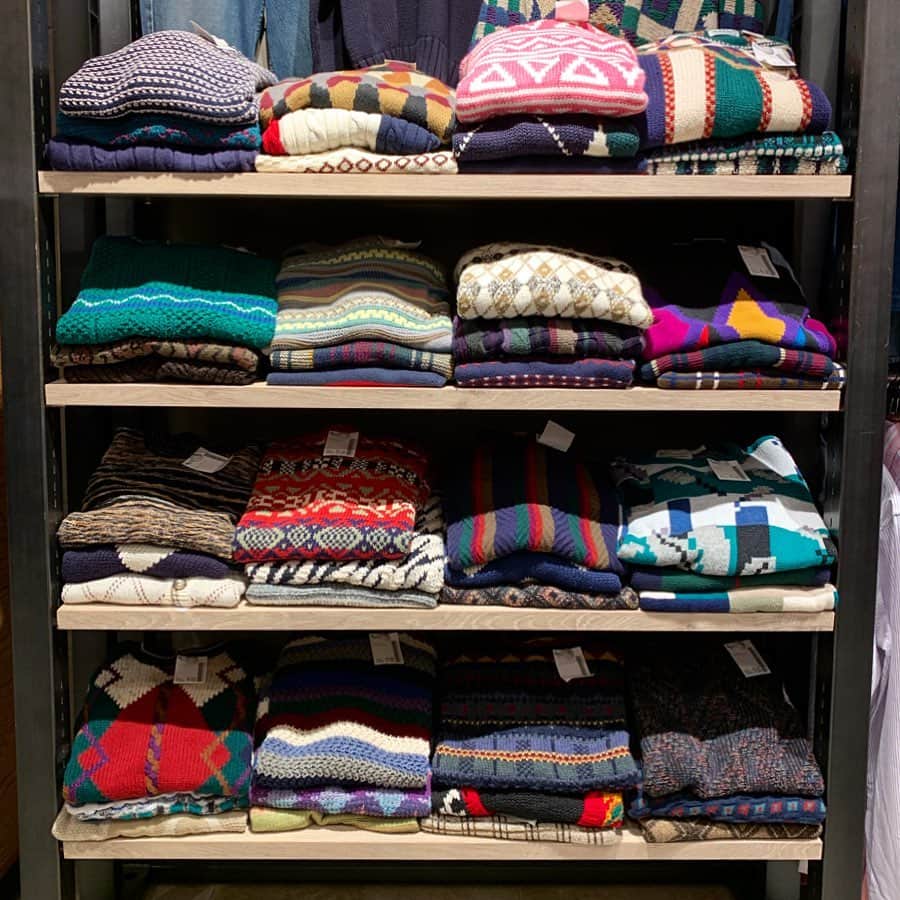 原宿シカゴさんのインスタグラム写真 - (原宿シカゴInstagram)「#原宿シカゴ竹下店﻿ ㅤㅤㅤㅤㅤㅤㅤㅤㅤㅤㅤㅤㅤ﻿ ✨✨ Cotton Sweater ✨✨﻿ ﻿ コットンセーター入荷しております！﻿ ﻿ まだ暑い日が続いていますが﻿ これからの季節にとても役に立つ﻿ コットンセーター！オススメです！﻿ ﻿ どうぞお立ち寄りください✨✨✨﻿ ﻿ #ootd#outfit#Sweater#cotton﻿ #CottonSweater#fall#winter#aw﻿ #フリクロ#セーター#コットンセーター﻿ #竹下通り#原宿シカゴ#古着屋#古着﻿ #古着屋さん#原宿﻿ #下北沢#吉祥寺#京都#used#fashion﻿ #usedstyle#usedmix#harajukuchicago﻿ #usedclothing#vintage#harajuku」9月30日 18時12分 - harajukuchicago_official