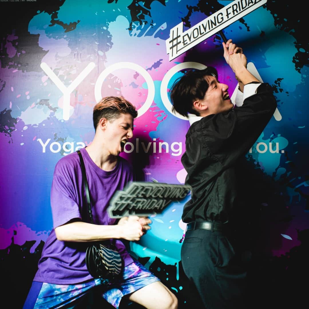 のインスタグラム：「#EvolvingFriday Presented by Lenovo YOGA – September 26th, 2019 #EvolvingWithYou #EvolvingFriday #Yoga」