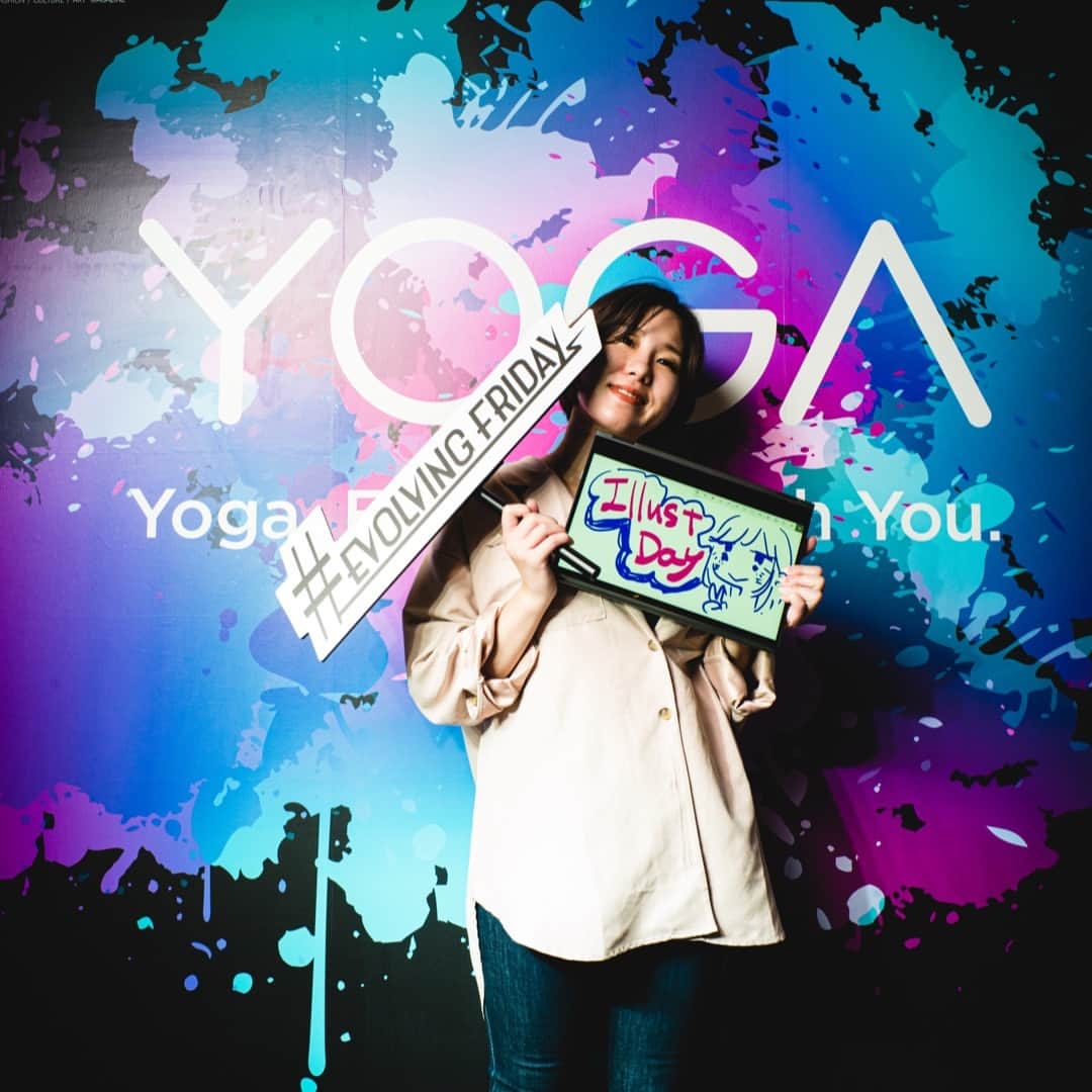 のインスタグラム：「#EvolvingFriday Presented by Lenovo YOGA – September 26th, 2019 #EvolvingWithYou #EvolvingFriday #Yoga」