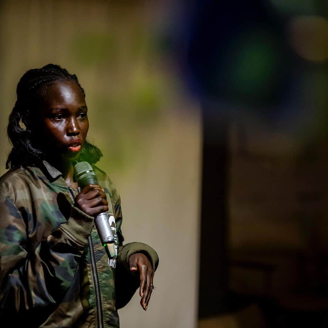 のインスタグラム：「@iammarimalek, model activist and founder of @standforeducation, on why climate change is a compounding injustice for girls in South Sudan. // Model Mafia organized @modelactivist in New York, London, Paris, Shanghai, San Francisco, Berlin, Barcelona, Madrid, Melbourne, Dublin, Athens, and Milan to join 4 million people around the world on #climatestrike, and take part in what we now know was the largest climate action in history. But we didn’t stop there. From coordinating a social media strike in partnership with sustainable consultancy The Slow Factory, to organizing rallies during fashion week, to sign-making, to a teach-in at @arcadiaearth, where members of our community spoke about how climate-change has effected their homelands. We hope our participation can help to raise the visibility of the powerful ongoing youth led strikes and raise the ambitions of our industry colleagues and leaders. #climatejustice #fashionforourfuture #frontlineclimatestrike (ph @markabramsonphoto)」