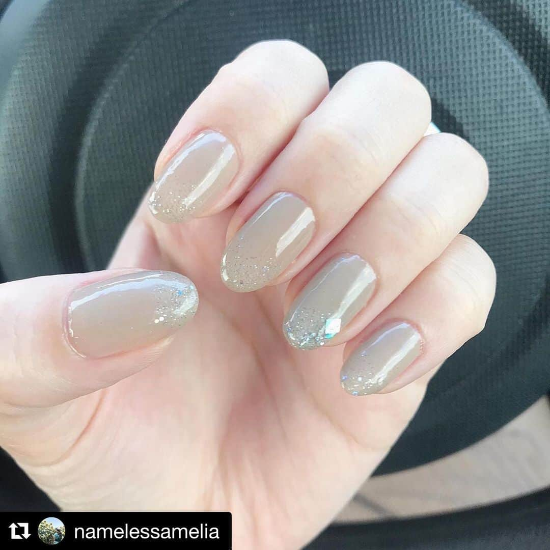 【PLANET NAIL（プラネット ネイル）】公式さんのインスタグラム写真 - (【PLANET NAIL（プラネット ネイル）】公式Instagram)「@namelessamelia さん PLANET NAIL Basic Line PLB14 #トレミーの秘密 を使用したネイルアレンジのご紹介ありがとうございます💅 #planet_jp #planetnail #プラネットネイル ・ #Repost @namelessamelia with @get_repost ・・・ 先端キラキラしただけの簡単ネイル💅  #genetokyo #ダイソー #ダイソーネイル #ネイル #ネイルアート #セルフネイル #セルフネイル初心者 #プラネットネイル #planetnail #簡単ネイル #簡単ネイルデザイン #爪 #おしゃれ #大人ネイル  @selfnail.club  @planet.jp」9月30日 10時05分 - planet.jp