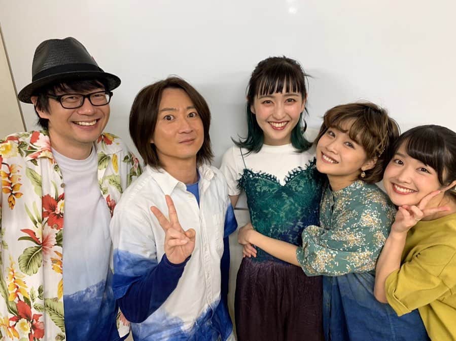 髙橋明日香のインスタグラム：「チーム さざなみ。 楽しかった仕込み。 楽しかった居酒屋。 みんな大好きな仲間。  #紺屋の明後日 #キ上の空論 #オフィス上の空 #森下亮 #町田慎吾 #岩井七世 #新垣里沙 #高橋明日香」