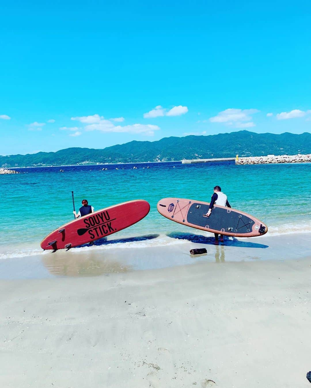 水田真依子さんのインスタグラム写真 - (水田真依子Instagram)「淡路島 沼島 めっちゃ良い島！！！！ supしに来ました！ 色々出来そう！ 視察の旅。 島の方々がとっても親切。  菊川さん たけちゃん 淡路島の豪さん！楽しみですね♫ありがとうございます😊  #風景 #inspire1raw  #zenmusex5r  #trip #travel #world #instafollow #バックパッカー #旅人 #世界一周 #backpacker #楽しい #空 #絶景 #海外旅行 #chandelier #furniture #きれい #firenze #thankyou #happynewyear #newyear #くるくる #トラベラー #建物 #hashreco #ハーバーランド #旅 #写真好きな人と繋がりたい  #世界遺産」9月30日 10時46分 - maikosebasu