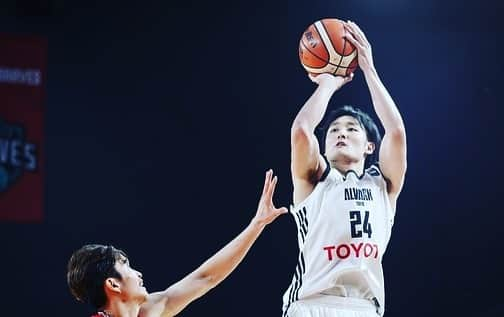 田中大貴さんのインスタグラム写真 - (田中大貴Instagram)「Champions of Asia !! congrats @kingkirk53 ! MVP !! #alvark」9月30日 11時12分 - daiki.tanaka24