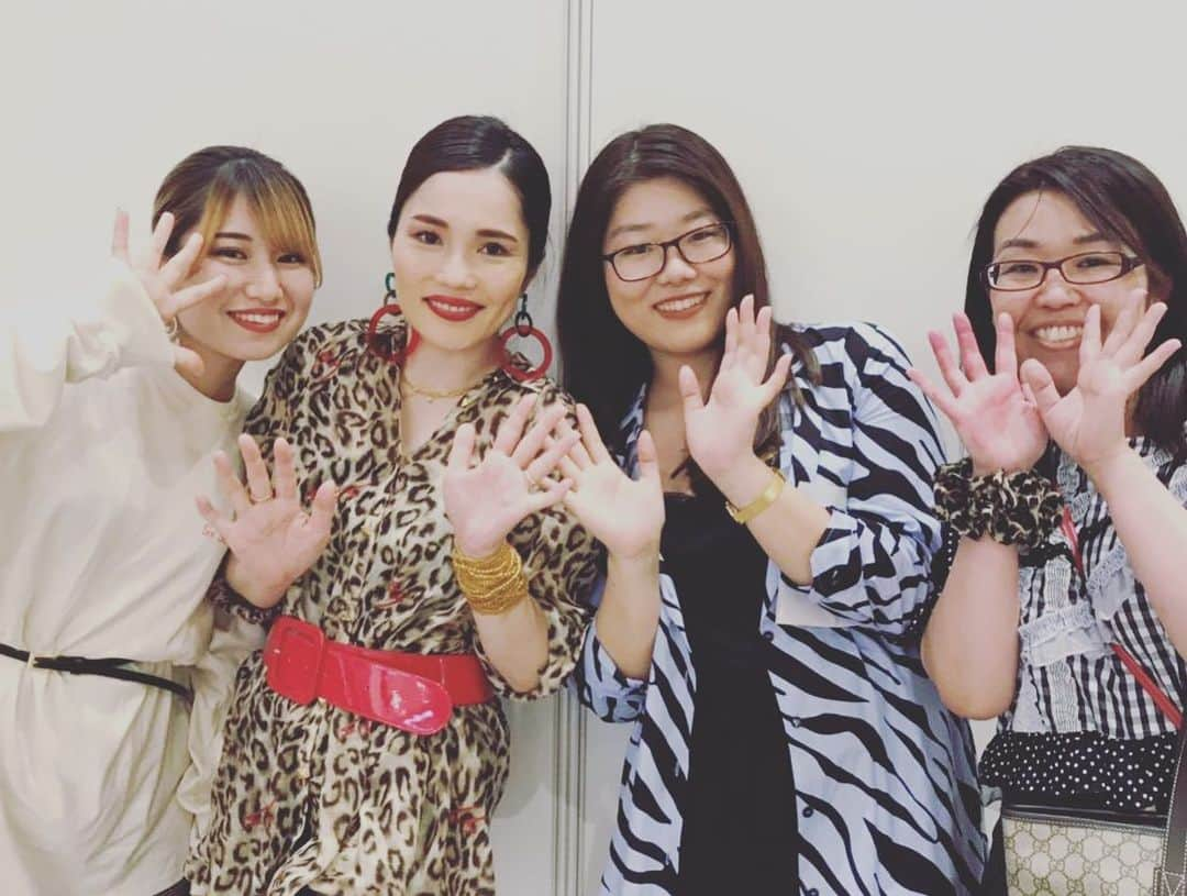 平野ノラさんのインスタグラム写真 - (平野ノラInstagram)「お客さんスタッフ出演者みんなで作ったお笑いEXPO常滑は今年も皆んなの笑顔が眩しかった！ ありがとうございました😋夏が終わるね〜  #お笑いEXPO常滑 #平野ノラ」9月30日 11時29分 - noranoranora1988