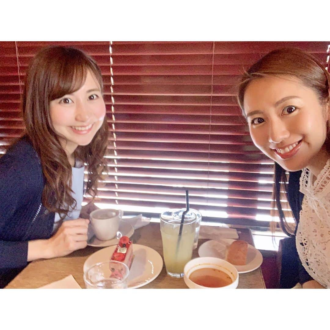 守永真彩さんのインスタグラム写真 - (守永真彩Instagram)「. . 矢作 麗ちゃんとお茶♪ . 先日、麗ちゃんが東京行くから会いたいーって連絡くれて🥺 急遽お茶しました🍰 . いつみても完璧に可愛い。。😫💓 可愛いすぎてずっと「あー可愛い」連発してしまう私w(これ会った時毎回) . . あ！二人で嬉しい告知もできるのでお楽しみに🥰 競馬関係者の中でも特に仲良い友達と一緒に仕事できるの嬉しい♪ . . #矢作麗 #可愛い女の子 #性格も可愛い #洋服も可愛い #なにもかも可愛い #👗」9月30日 11時32分 - maayamorinaga