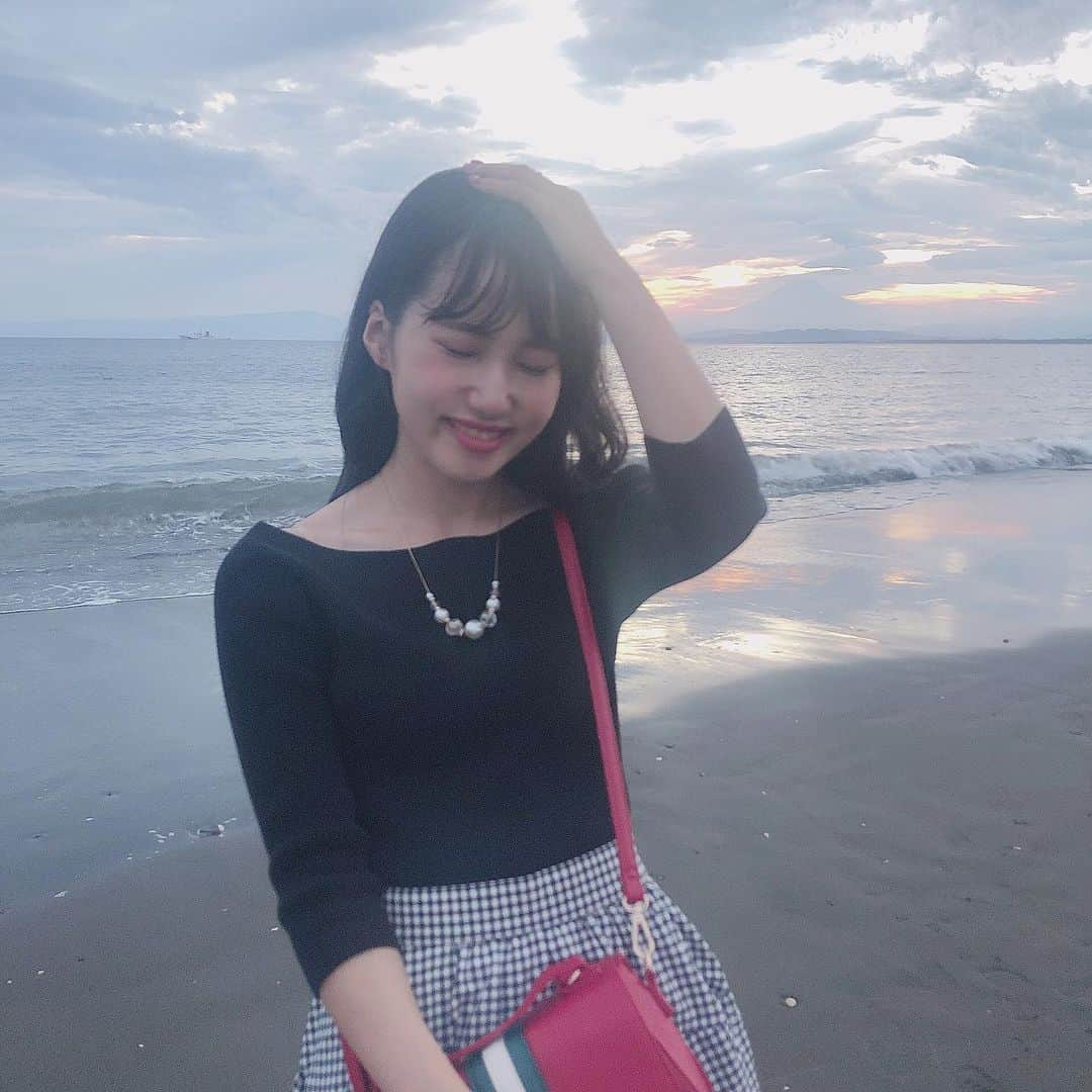 前田彩佳さんのインスタグラム写真 - (前田彩佳Instagram)「また来年も海来ようね😌﻿ ﻿ ＊＊＊＊＊＊＊＊＊＊﻿ ﻿ #江ノ島 #江ノ島観光 #うみ #海 #ゆうひ #夕陽 #sea #sunset」9月30日 12時06分 - _ayaka1218