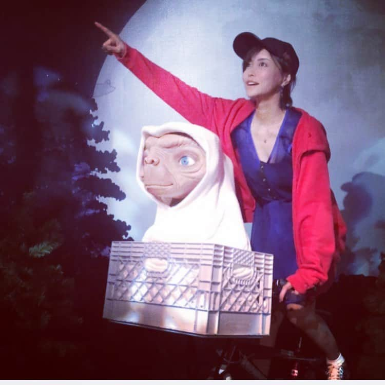 叶恵まそらさんのインスタグラム写真 - (叶恵まそらInstagram)「未知との遭遇。 #ET #alien #socute #大人の楽しそうな顔」9月30日 18時59分 - kanaemasora