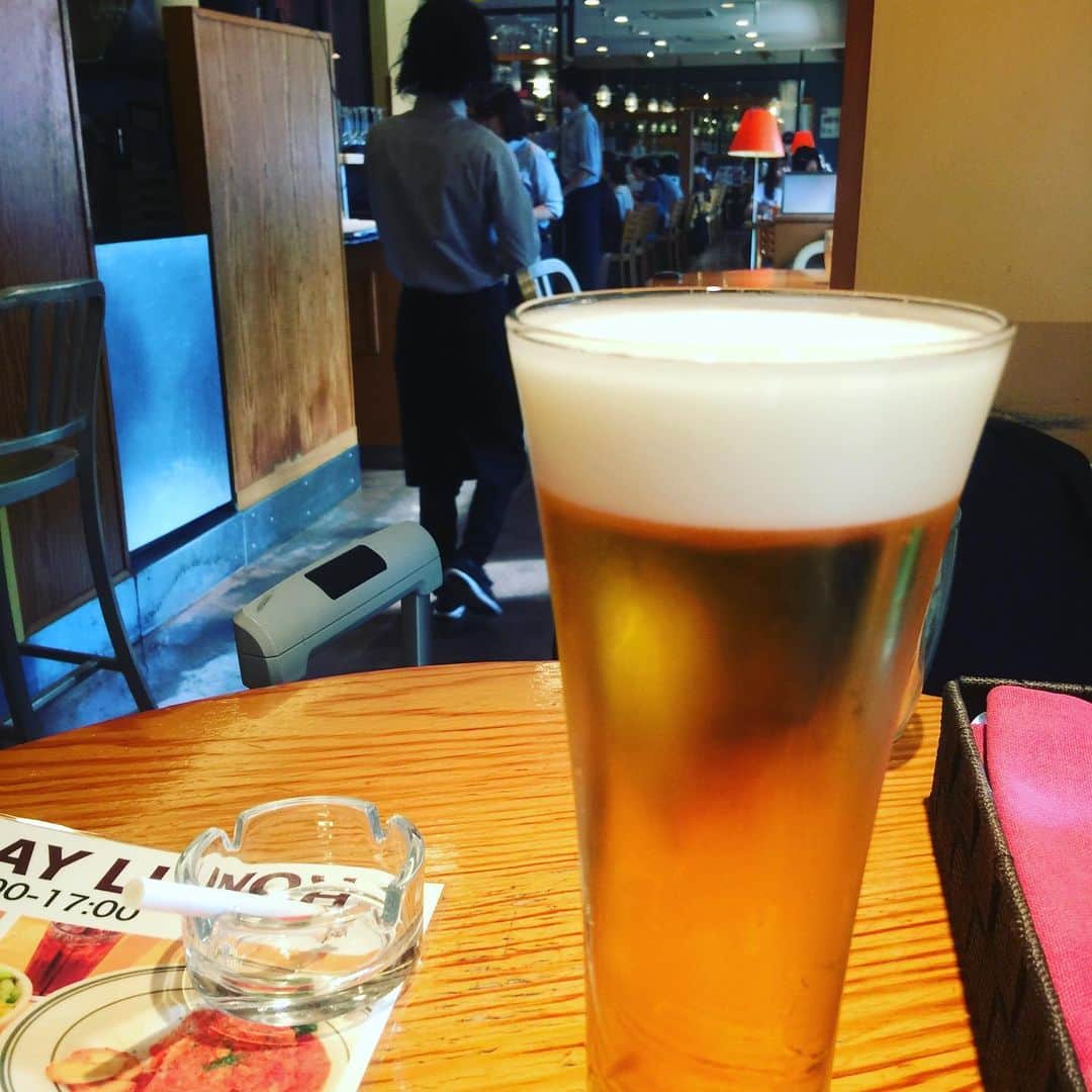 多賀公人さんのインスタグラム写真 - (多賀公人Instagram)「毎週泊まる品川。ほっとひと息つけるお気に入りのお店が閉店に。品川駅高輪口の大改築のためらしい。ますます便利になるんだろうけど、そのままが良かったのに。なんでも新しくなるのが、良い事とはかぎらないはず。 残念、寂しい、どうしよう⁉️でランチはコンサル終わりに五反田韓国料理に。  #東京 #品川 #イタリアン #お気に入り  #閉店 #きゃー #いやだ #残念#寂しい  #再開発 #コンサルタント #多賀公人 #韓国」9月30日 16時01分 - kimito_taga