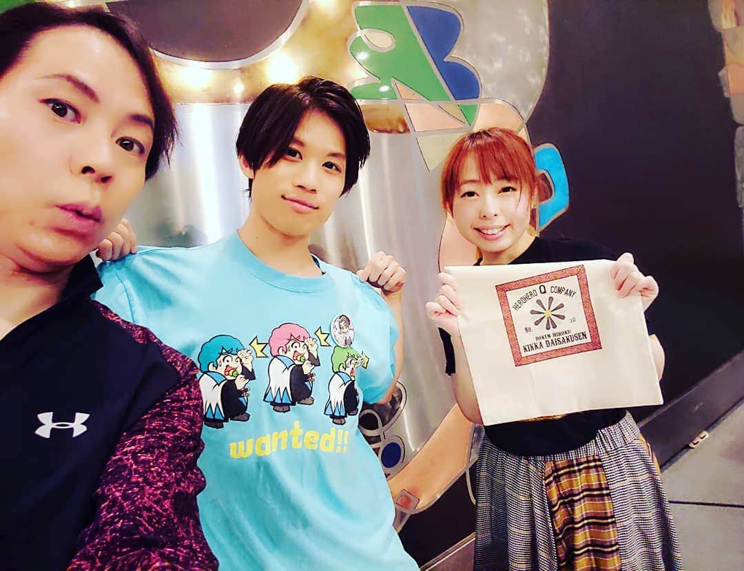 置鮎龍太郎さんのインスタグラム写真 置鮎龍太郎instagram 物販にいます 天狗セットやtシャツが超オススメ ヘロq 菊花大作戦 9月30日 17時00分 Chikichikiko