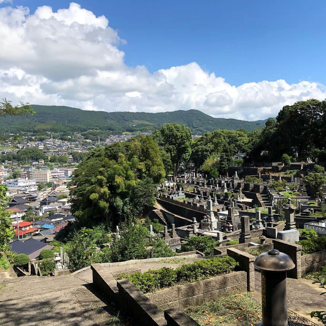 久保ミツロウのインスタグラム：「I visited a grave with my family in Sasebo.」
