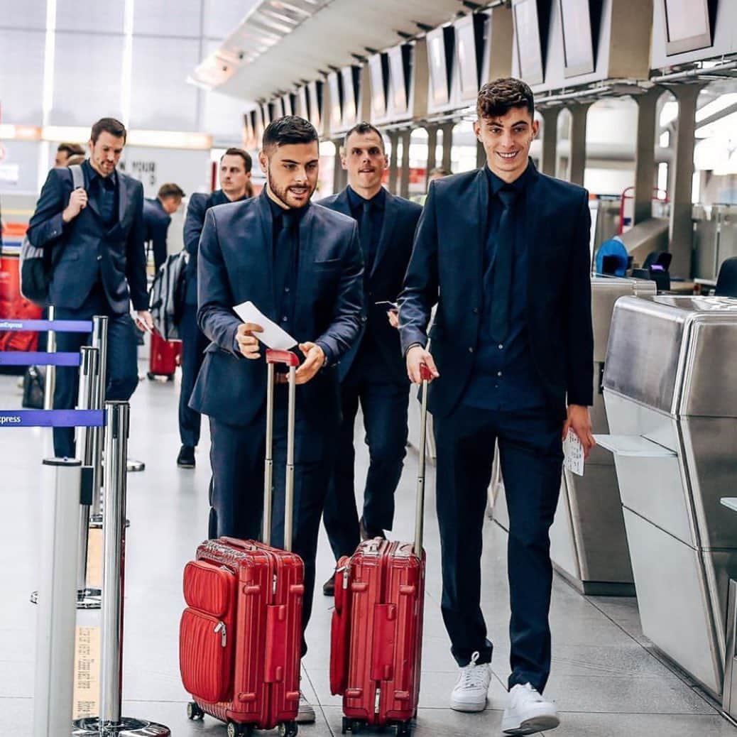 ケヴィン・フォラントさんのインスタグラム写真 - (ケヴィン・フォラントInstagram)「Ab nach Turin ⚫️🔴 @championsleague」9月30日 19時05分 - kevin_volland