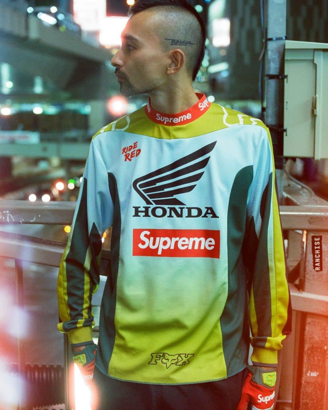 シュプリームさんのインスタグラム写真 - (シュプリームInstagram)「Supreme®/Honda®/Fox® Racing. 10/03/2019」9月30日 19時30分 - supremenewyork