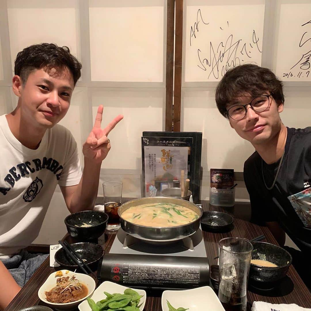 武田翔太さんのインスタグラム写真 - (武田翔太Instagram)「先日一緒に食べ行きました^_^ チームのトレーナーのお陰でCSに間に合うように順調に調整出来てます。 コンディションも徐々に整って来てるし、チームに貢献出来るようにベストで行けるように調整したいですね💪 #順調 #CSシリーズ #武田翔太 #大竹耕太郎」9月30日 20時00分 - shotatakeda18