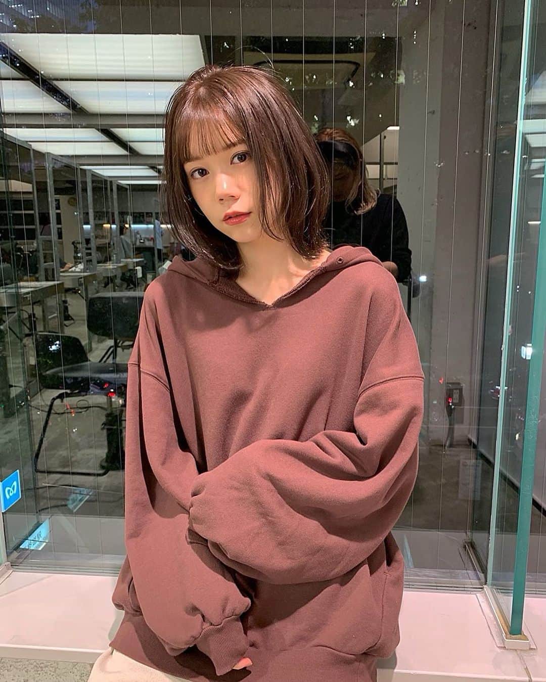 千田麻実のインスタグラム：「shima aoyama店さんにて。⠀ リサさん流まろ色🐻🍂🌰 です、おかわ。まろ。⠀ ⠀」