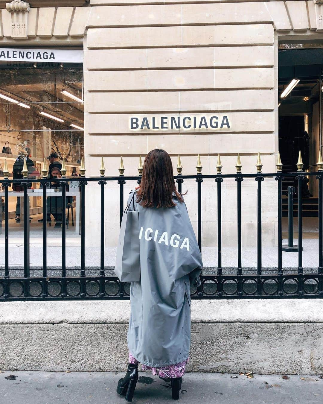 谷まりあさんのインスタグラム写真 - (谷まりあInstagram)「#balenciaga 🖤」9月30日 21時11分 - mariaaaa728