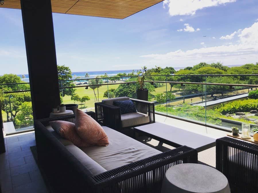 千秋さんのインスタグラム写真 - (千秋Instagram)「今回も長いハワイ滞在記でした🌴みんなで暮らした素敵なお家。また来たいなあ、M。  #hawaii #千秋旅日記 #最大8人 #最高 #3bedroom」9月30日 21時06分 - chiaki77777