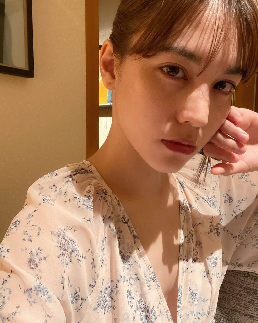 Kayumi Asukaさんのインスタグラム写真 - (Kayumi AsukaInstagram)「#完全な男顔  #ただのolの休日」9月30日 21時21分 - kayumiasuka