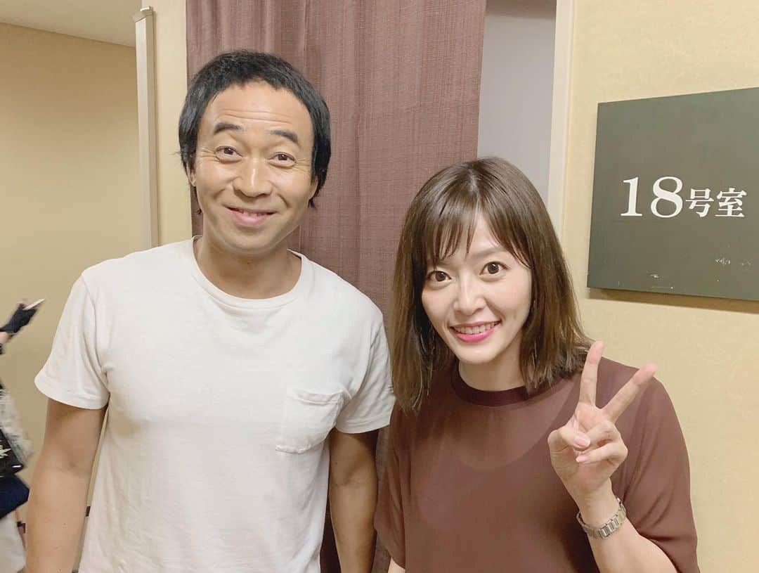 井上志帆子さんのインスタグラム写真 - (井上志帆子Instagram)「. 明治座 めんたいぴりり 観劇しました〜 何度見ても良い。大好きすぎる〜。 客席は博多弁の人も多かったような💭 泣くと笑うが忙しくて、終わる頃には眼球がギンギンしてました 小松のおやびん好きすぎました 博多座に引き続き、本当にお疲れ様でした！！！！！最高です #明治座#めんたいぴりり#明治座めんたいぴりり #めんぴり#ケセラセラたい #ゴリけん さん#博多華丸 さん#ワッキー さん #山本由貴 ちゃん←久々すぎた可愛い #本間みのり ちゃん会えず残念🥺 #小松政夫#小松のおやびん」9月30日 21時42分 - shiriko0316