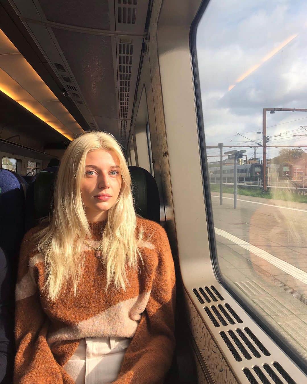 Nora O´Neilのインスタグラム：「Pack your snax we’re goin to Louisiana」