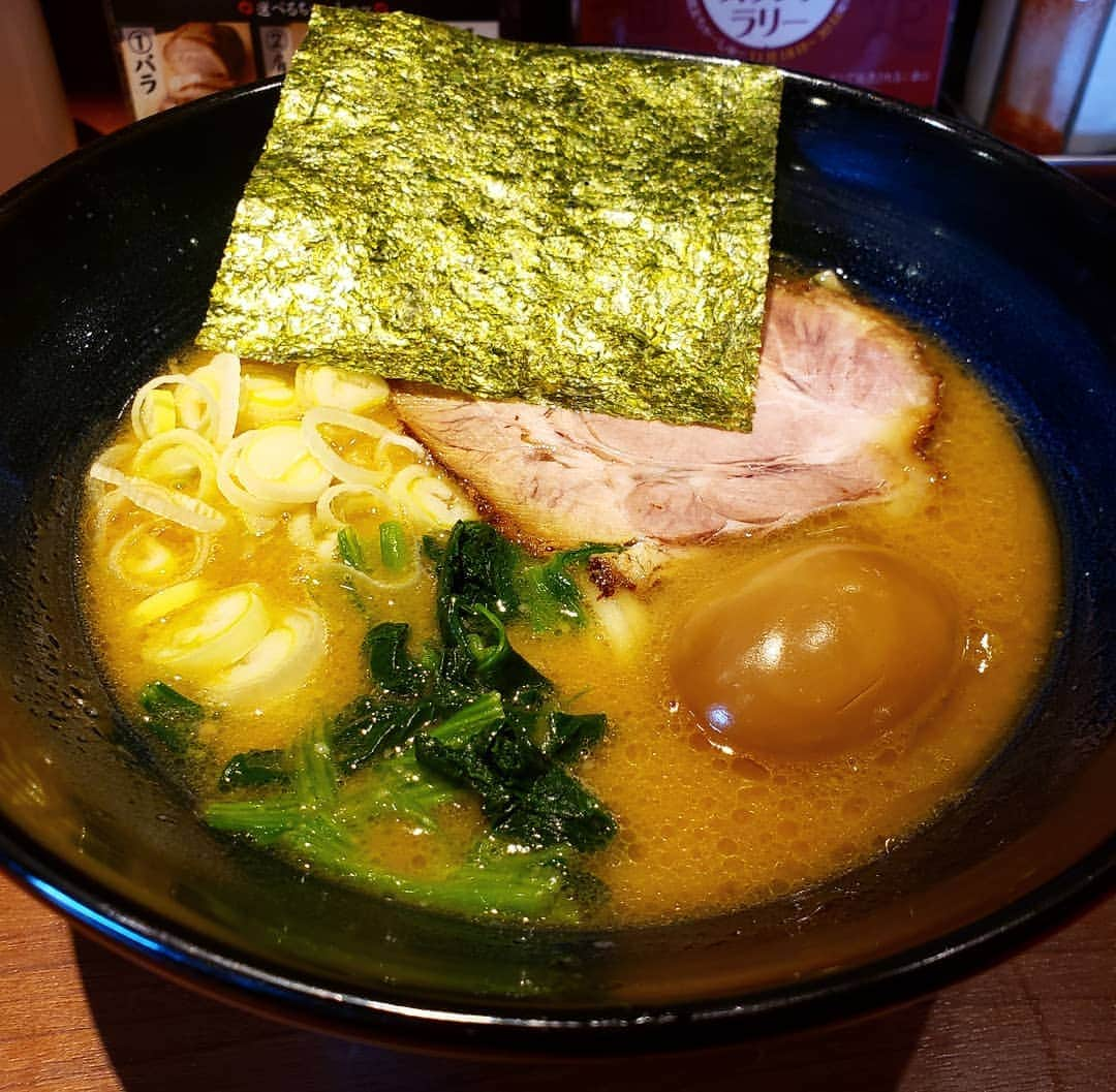 坂本詩緒里さんのインスタグラム写真 - (坂本詩緒里Instagram)「昨日食べたラーメンおいしぃちゃん❤️ 10月の予定です♪ 1日(火)アイキョーボウル様コンペ 4日(金)ラウンドワン栃木樋ノ口店 5日(土)春日井グランドボウル様 6日(日)名古屋グランドボウル様 7日(月)平和島スターボウル様リーグ 9日(水)ラウンドワン仙台苦竹店 10日(木)ラウンドワン福島店 11日(金)ラウンドワン郡山店 12日(土)厚木ツマダボウル様 13日(日)相模原パークレーンズ様 14日(月祝)ジョイナスボウル様 15日(火)ラウンドワン八千代村上店 16日(水)ラウンドワン市川鬼高店 18～20コカ・コーラカップ2019千葉オープン女子ボウリングトーナメント 21日(月)ラウンドワン岸和田店 22日(火)ラウンドワンJR尼崎駅前店 23日(水)ラウンドワン東大阪店 25～26ラウンドワングランドチャンピオンシップ本大会 27日(日)オレンジボウル様4周年記念大会  #ラーメン #ラーメン女子 #おがわ屋 #おいしぃちゃん #来月も宜しくお願いします」9月30日 23時31分 - jpba529