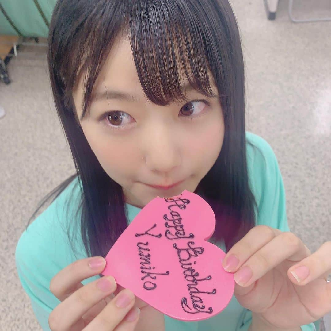 瀧野由美子さんのインスタグラム写真 - (瀧野由美子Instagram)「誕生日の特権 🍫  #STU48 #瀧野由美子 #誕生日 #ケーキ  #ネームプレート #チョコ #じゃなくて #マジパン #瀧野と千穂と公式」9月30日 23時27分 - yumiko_anko