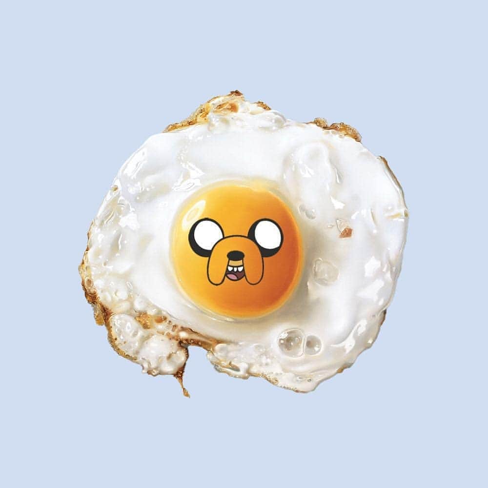 のインスタグラム：「'Jakegg' 🐶🍳 by 👉 juanguerra @cheloveco 👈  #cheloveco #eggsconcept #jake #jakethedog #adventuretime #egg #friedegg  #digitalwork #inspiremyinstagram #behance #fubiz」
