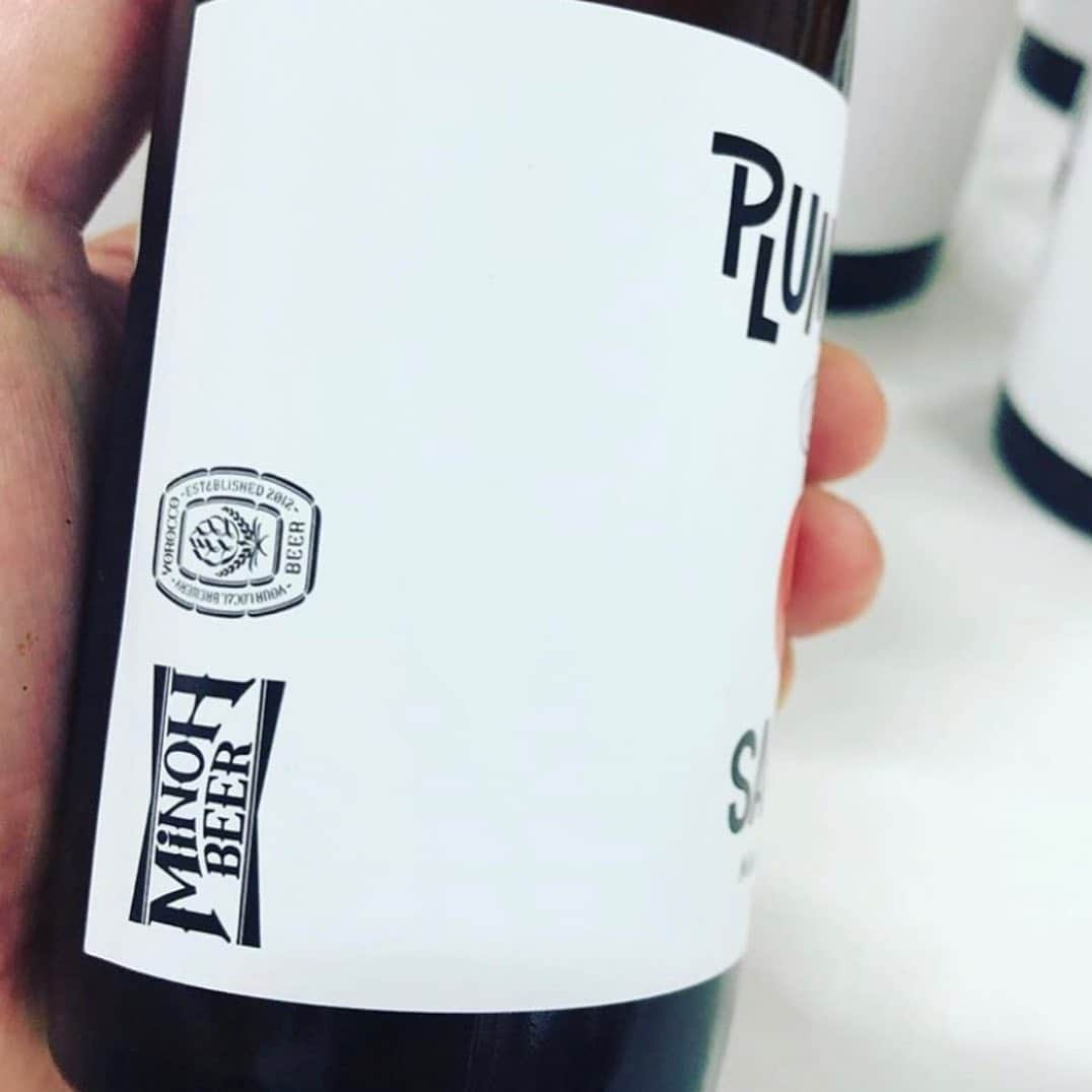 花井祐介さんのインスタグラム写真 - (花井祐介Instagram)「Label for my favorite local craft beer @yorocco_beer  大好きなローカルビール、ヨロッコビールのラベル2つ描きました。 左は箕面ビールとのコラボ、スモモを使ったプラムボンセゾン 右はFontaFlolaとOxbowとコラボしたハーブを使ったモジャモジャエール。 購入方法など詳しくは @yorocco_beer でチェックしてください ヨロッコの新ロゴはUsugrowさん！」10月1日 12時05分 - hanaiyusuke