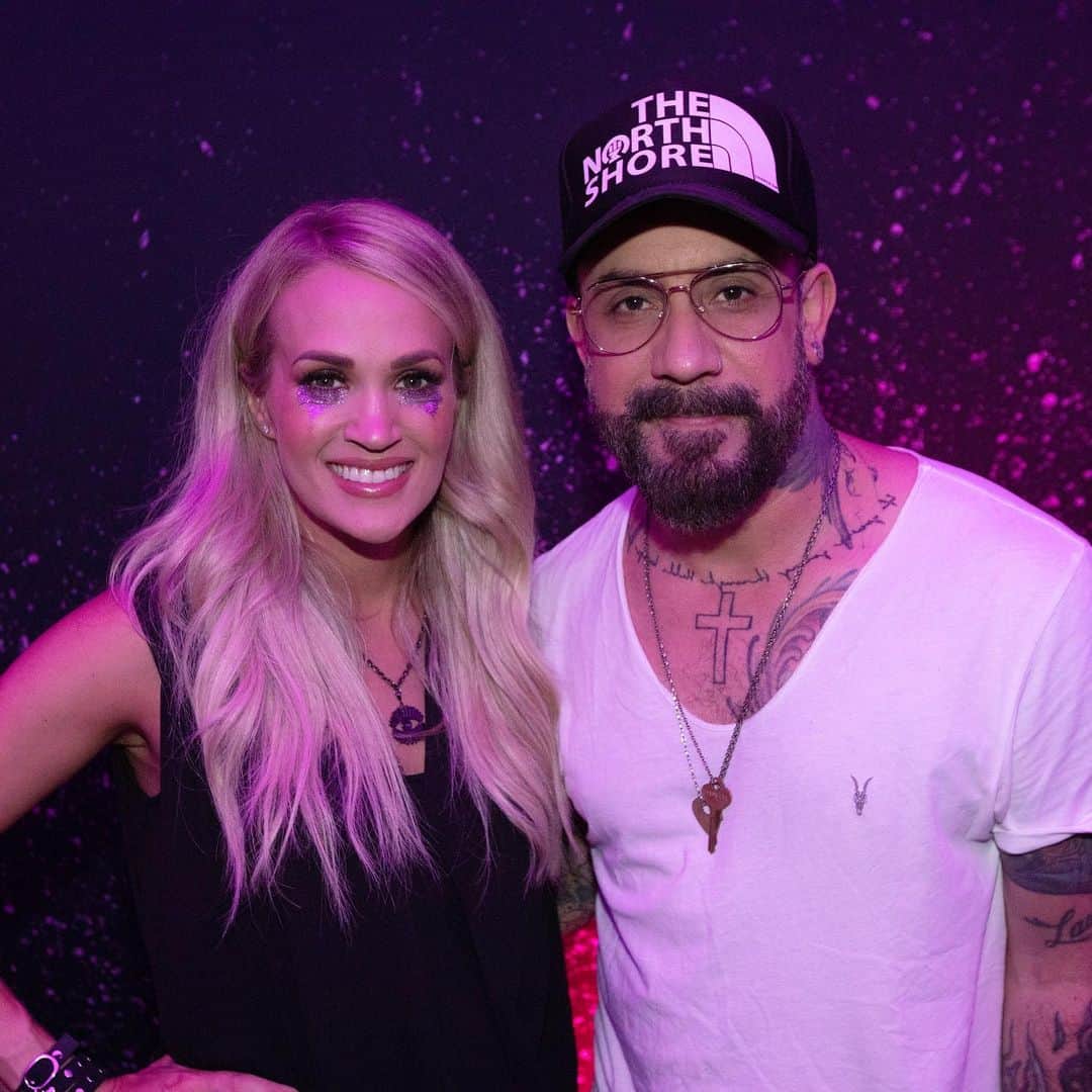 A.J.のインスタグラム：「Had the pleasure of witnessing the cry pretty 360 tour in Nashville last week. I was truly blown away by Carrie’s talent, sincerity and ability to connect with every person in the room through a stunning and innovative production. Thank you for having me!! Ps the wife loves the calia threads!」