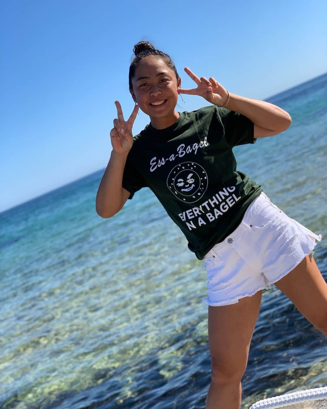 のインスタグラム：「. 海が最高に綺麗でテンション上がる～🤤💓 photo by 🐻💋 . #Italy #sea #santamargherita #cagliari」