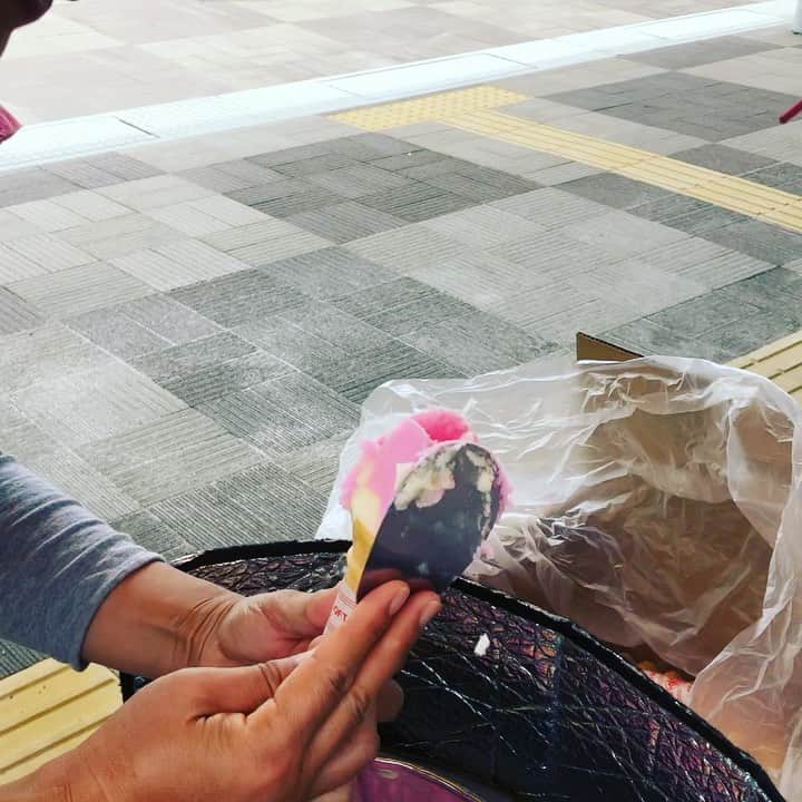 田中秀幸のインスタグラム：「ババヘラアイス #秋田 #ババヘラアイス #akita」