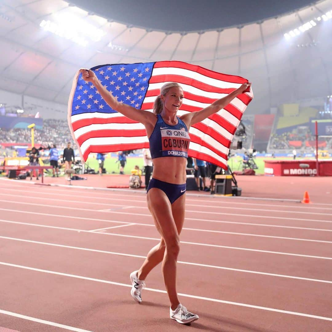 エマ・コバーンさんのインスタグラム写真 - (エマ・コバーンInstagram)「🥈silver medal baby! 🇺🇸 #TeamNB #TeamUSATF #worldathleticchamps #doha2019」10月1日 7時11分 - emmacoburn