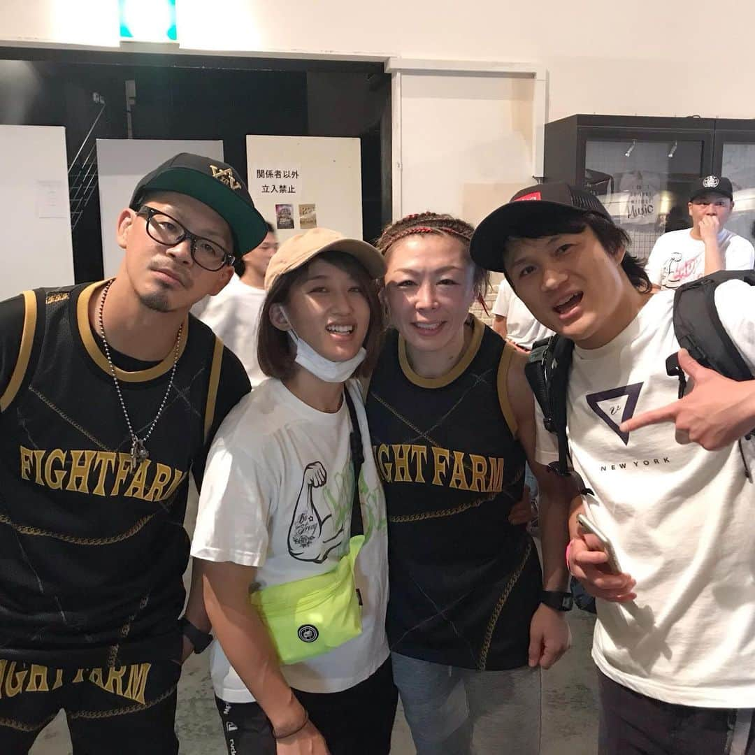 杉山しずかさんのインスタグラム写真 - (杉山しずかInstagram)「pancrase winner rank1st fighter @emi_fujino  12/8  絶対championになる！ #emifujino #mma #champion  #mickyrich  #sonomaeni #bba #fightfarm」10月1日 7時36分 - shizukasugiyama0211