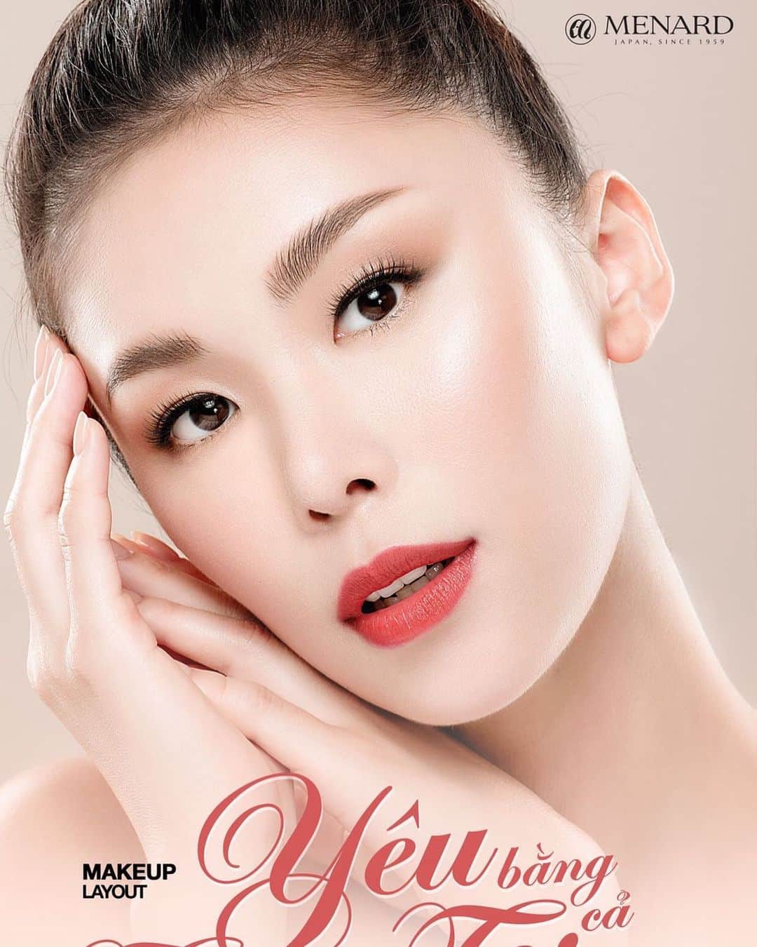 森理世さんのインスタグラム写真 - (森理世Instagram)「Thank you @menard_vietnam @namtrung.style for the perfect lip color 💄🌹❤️」10月1日 13時31分 - riyomori_