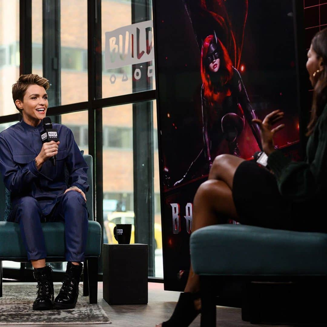 ルビー・ローズさんのインスタグラム写真 - (ルビー・ローズInstagram)「Thanks for having me @buildseriesnyc here I am being expressive as usual...」10月1日 9時23分 - rubyrose