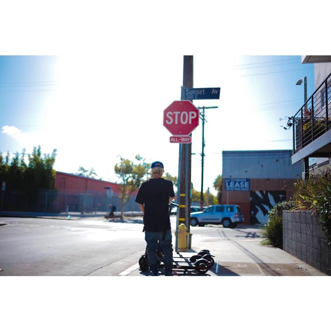 のインスタグラム：「Birdメッチャ便利🛴🛴 #bird」