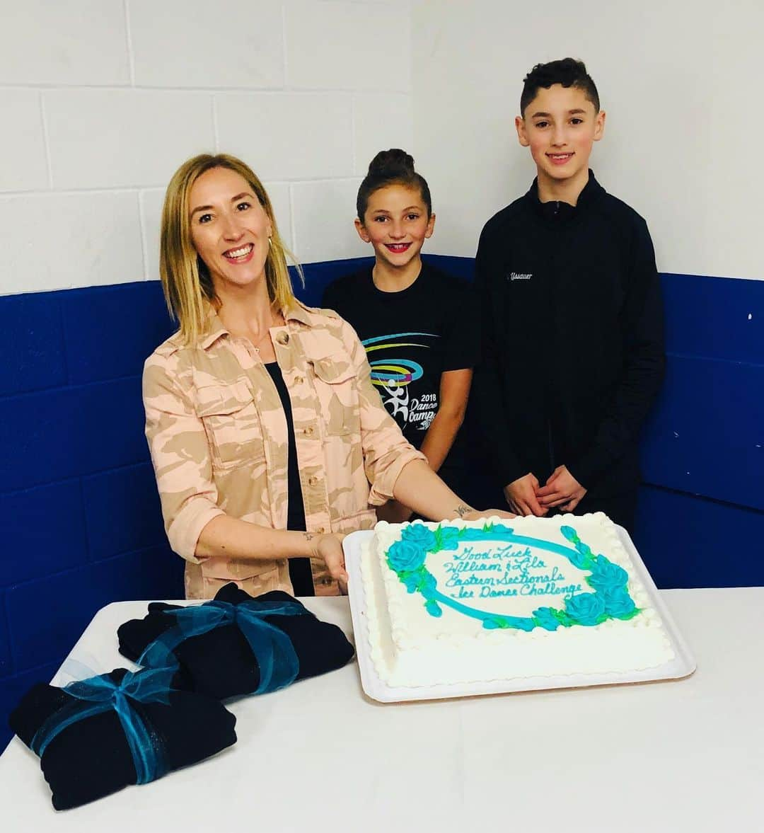 シネイド・ケアーのインスタグラム：「Thank you #gardenstateskatingclub for the lovely send off for @lila__earle13 and @will_lissauer 😊⛸👏🏻 Sectionals here we come!💪🏻💪🏻 #icedance  #USFSA #newjersey」