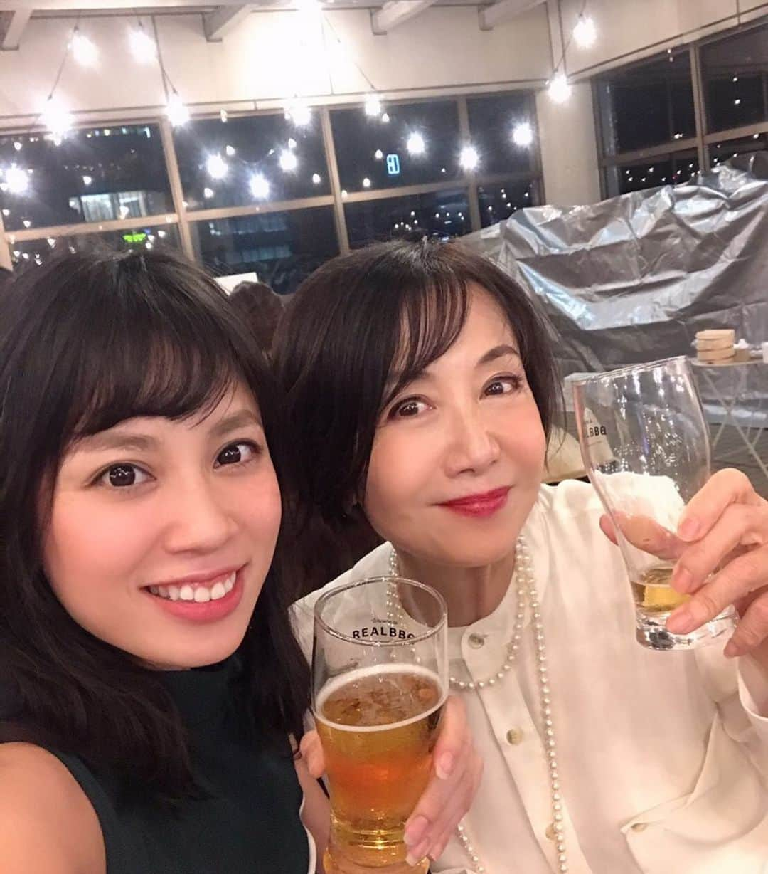 奈美悦子さんのインスタグラム写真 - (奈美悦子Instagram)「昨夜はキビラの7周年記念のBBQにご紹介して頂きました#BBQ#7周年おめでとうございます#KiBERA#靴#仲良し#渋谷」10月1日 10時44分 - nami.etsuko