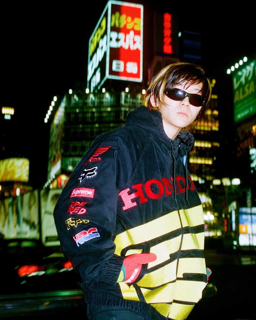 小浪次郎のインスタグラム：「Iz and Shor for @supremenewyork  Styling @yoheiusami  Hair @kenichi_yaguchi」