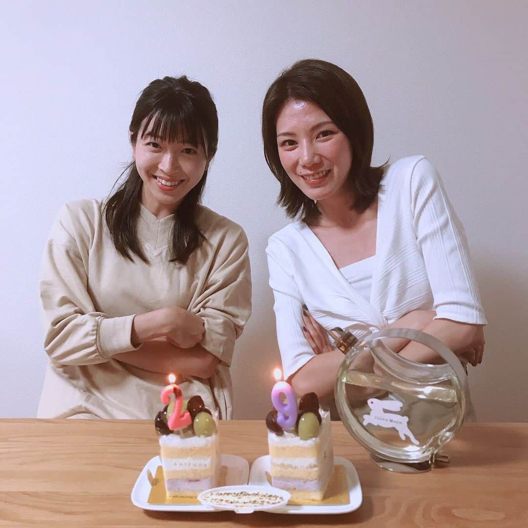 寺島咲のインスタグラム：「先月、誕生日が1日違いの @yumapunch と、ケーキと日本酒でお互いお祝いしました🍶🍰（笑） #誕生日#高橋由真#ケーキ#日本酒#通信速度制限やっと解除」