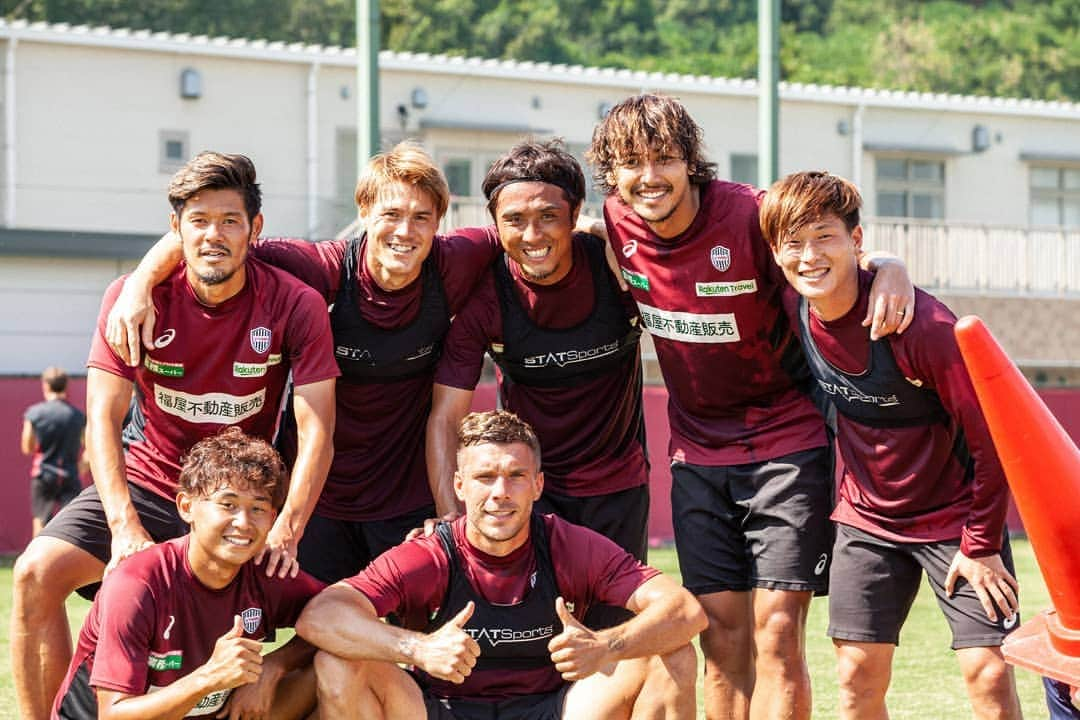 那須大亮さんのインスタグラム写真 - (那須大亮Instagram)「ナイストレーニング👍⚽ マーカー男は出場頻度多いから半分カット(笑)🤣 #ヴィッセル神戸  #一致団結 #毎日の積み重ね」10月1日 15時05分 - nasudaisuke_official