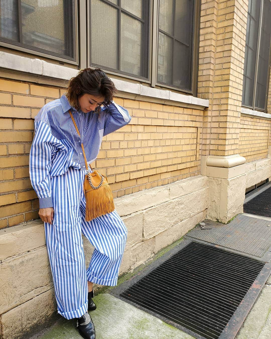 山田優さんのインスタグラム写真 - (山田優Instagram)「いつかのoutfit.... ストライプ×ストライプ❤️ #shirt & #pants #bag → #jandmdavidson @jandmdavidson  #shoes → #LOEWE  @loewe」10月1日 15時59分 - yu_yamada_