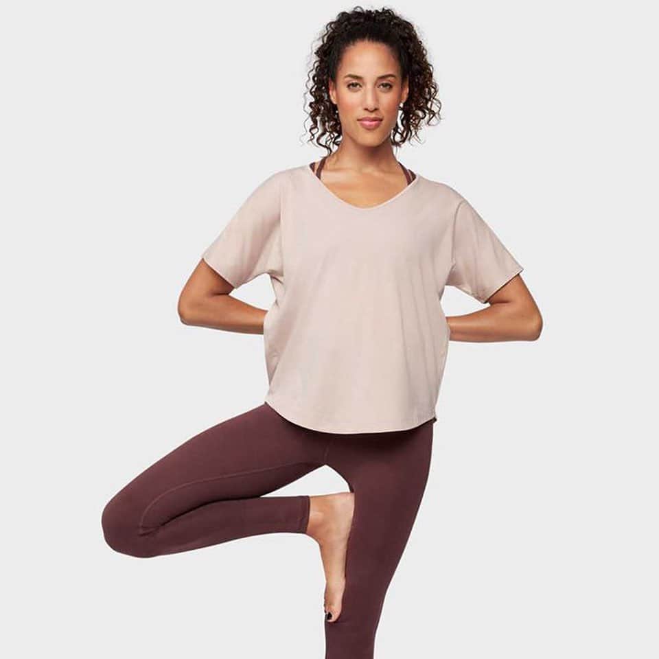 マンドゥカ 日本公式アカウントさんのインスタグラム写真 - (マンドゥカ 日本公式アカウントInstagram)「【manduka blog更新】 詳しくはコチラから⇒ http://bit.ly/2nmyLFv ・ ・ 2019 Fall/Winter New Yoga Wear 肌寒い時に気軽に羽織れるアイテムや、秋冬らしい暖かみのあるカラーの商品が多数入荷しております。 ・ ・ #yoga #yogawear #ヨガウェア #ヨガウエア #manduka #マンドゥカ #mandukaapparel #マンドゥカアパレル #2019fw #2019aw」10月1日 16時52分 - manduka_japan
