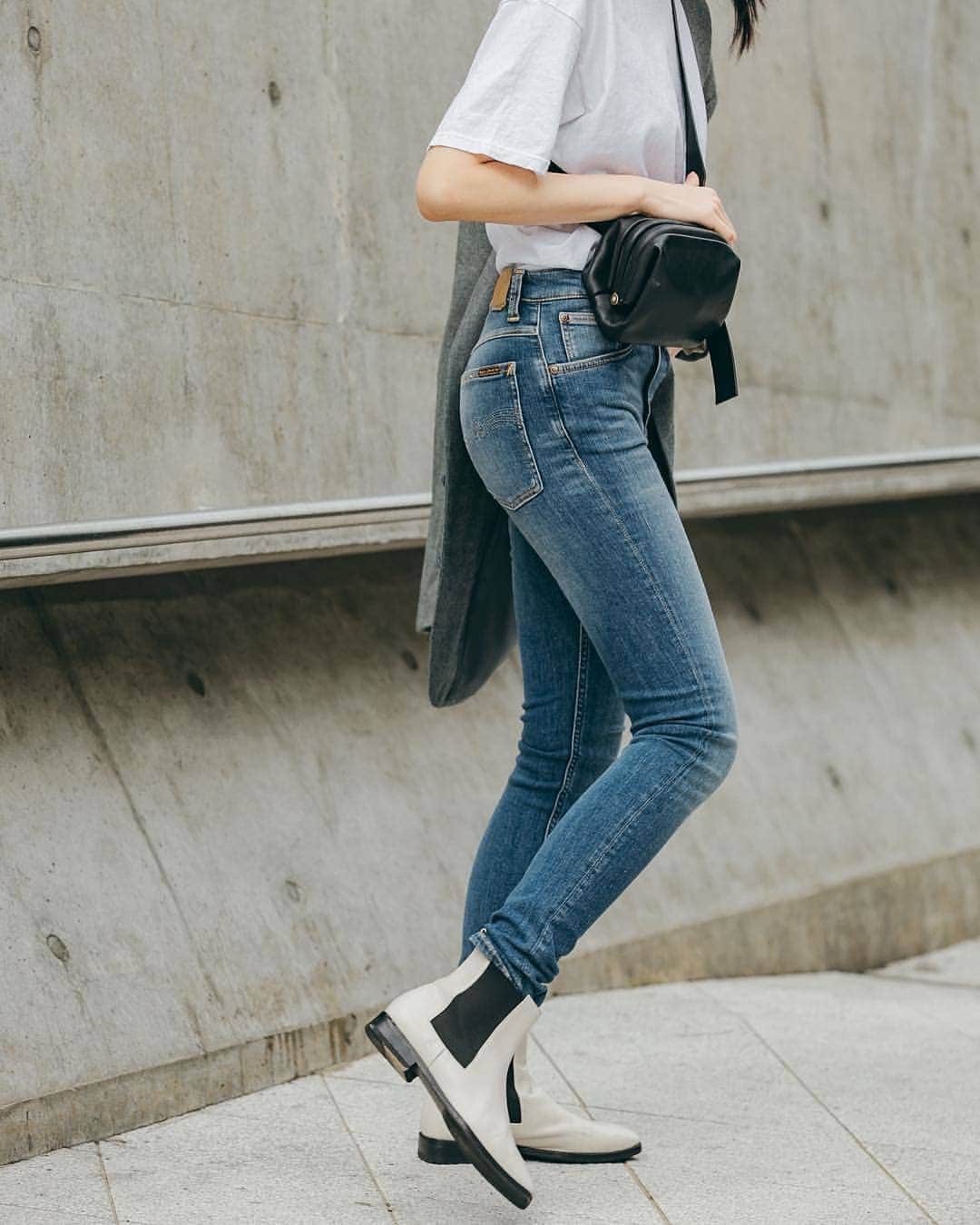 ヌーディージーンズのインスタグラム