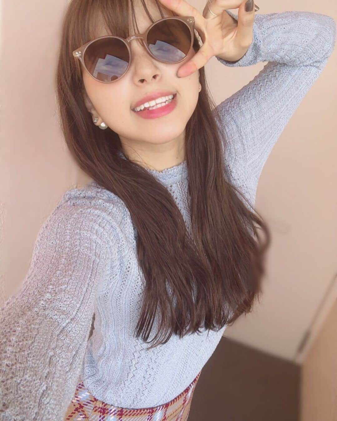 倉田瑠夏さんのインスタグラム写真 - (倉田瑠夏Instagram)「秋用サングラス🕶🍁🍇🧡🧡 いぇーい🧁  そんなことより10月ですね🧚‍♀️ 増税しましたね🎂 . . . .  サングラスは @soleil_jewelry1995 さんの♪♪ 300円クーポン券🕶🍁「SOLEIL2019」 . . . 🧚‍♀️🧚‍♀️🧚‍♀️ . .  #SOLEIL #サングラス #秋服 #秋コーデ #めがね女子 #fashion #ootd #10月」10月1日 17時38分 - ruka.kurata