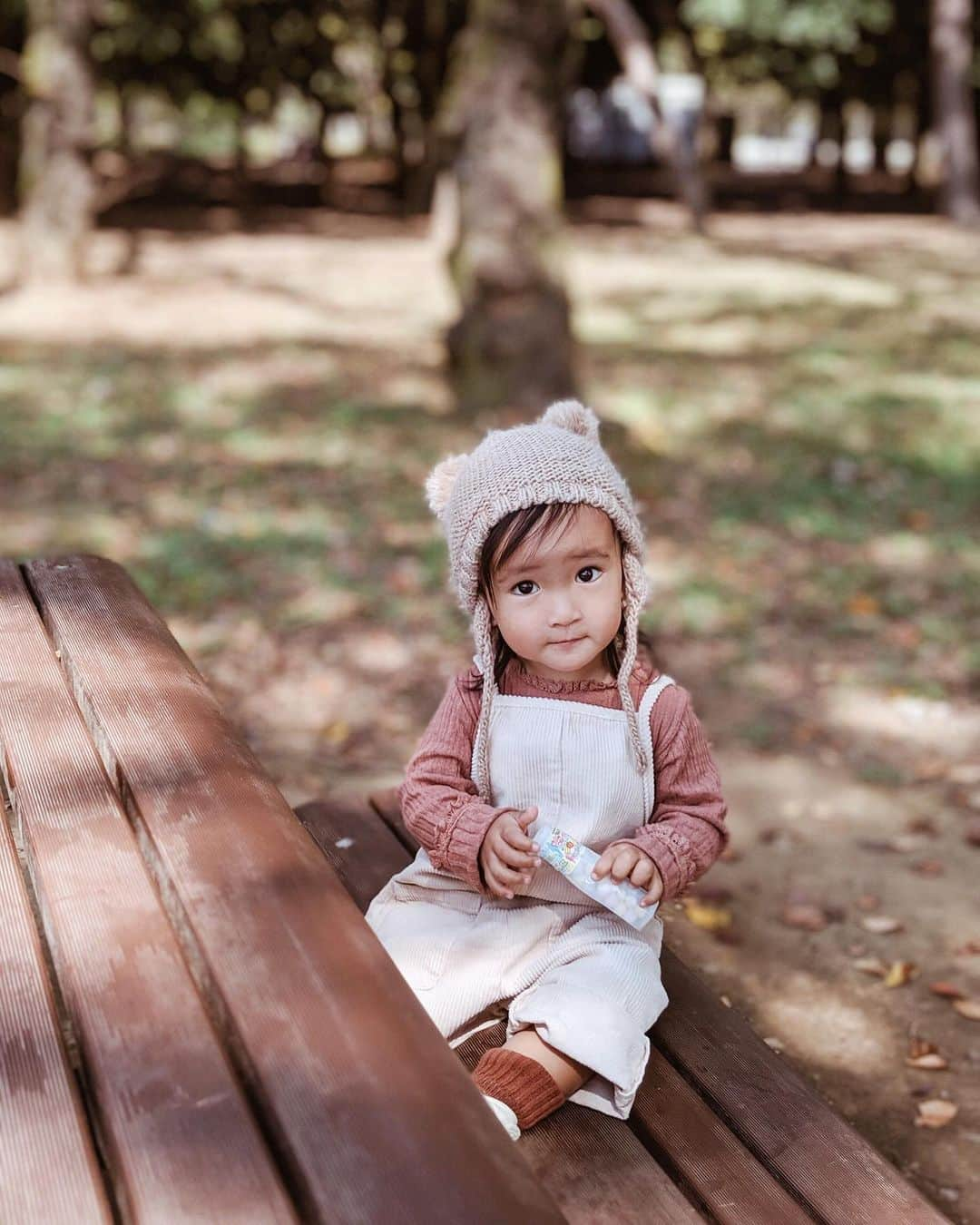 孫きょうさんのインスタグラム写真 - (孫きょうInstagram)「公園で秋服撮影会🍂﻿ 頭から靴下まで全身 @zara 🏷﻿ ﻿ カメラマンさんがきっと可愛く撮ってくれてるのでデータが楽しみ🐻🥜﻿ ﻿ これは私のpixelで5秒で撮れたカット。 おすましモードの表情も捨てがたいためひとまずお先に投稿🤭❤️﻿ ﻿」10月1日 18時03分 - sonkyou1013