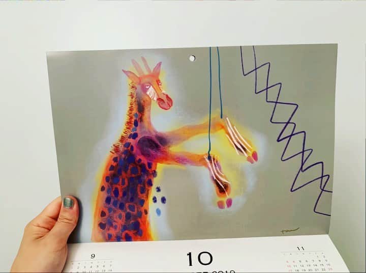 のインスタグラム：「10月  宇宙ぶらりん . . . #tamurapancalendar2019  #たむらぱんカレンダー#たむらぱん #tamurapan#calendar#2019 #october#10月#♎️#myartwork」