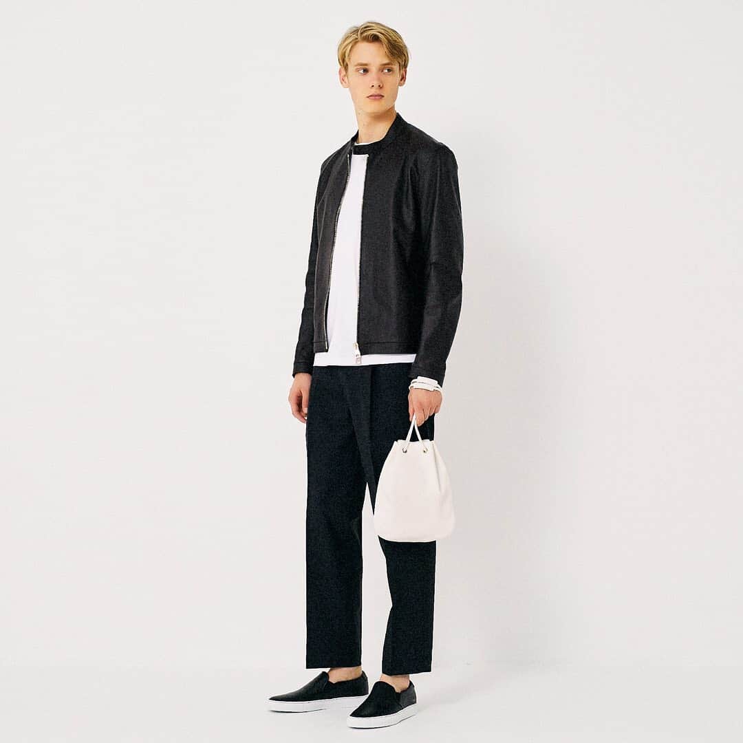 のインスタグラム：「【Autumn Strasburgo Men's 2019】﻿ ﻿ Blouson: #1945CA﻿ Tops: #JOURNEYMAN﻿ Pants: #SIVIGLIA﻿ Bags: #CISEI﻿ Shoes: #COMMONPROJECT﻿ ﻿ @strasburgomens﻿ #strasburgo #strasburgomens #strasburgolife #autumn #2019 #strasburgoquality #apparel #fashion #mensfashion #gentleman #selectshop #menswear #ストラスブルゴ #ファッション #セレクトショップ #メンズファッション #秋冬 #2019秋冬」